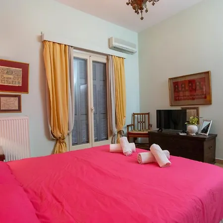 Marina's Bright Getaway - Center House * Nafplio