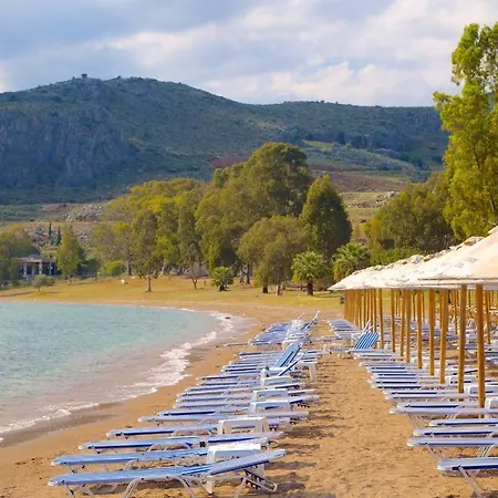 Marina's Bright Getaway - Center House