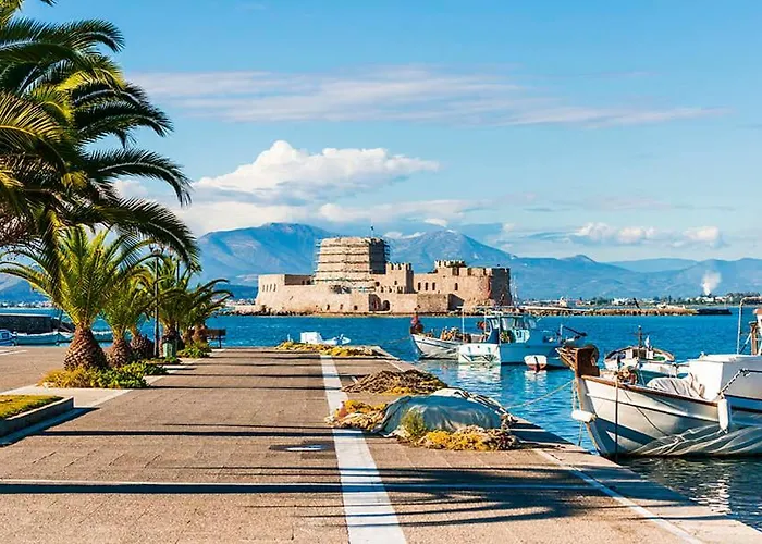 Marina's Bright Getaway - Center House Nafplion