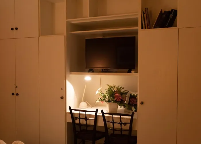 Marina's Bright Getaway - Center House Апартаменты *