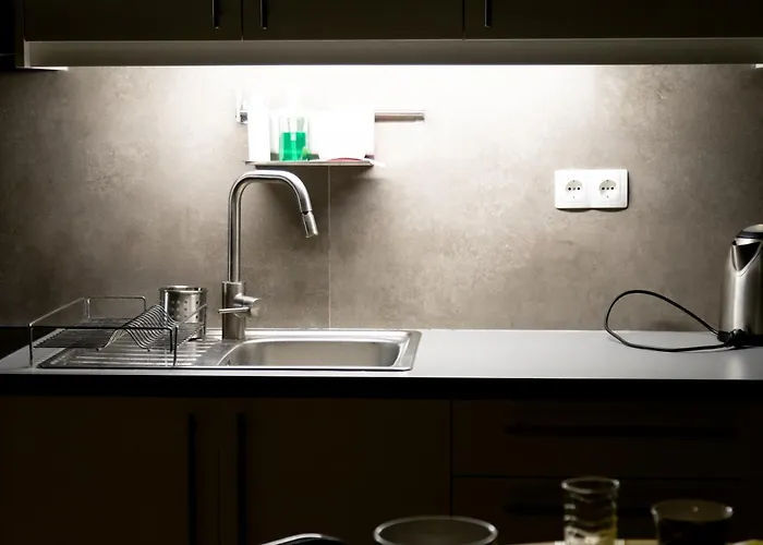 Marina's Bright Getaway - Center House